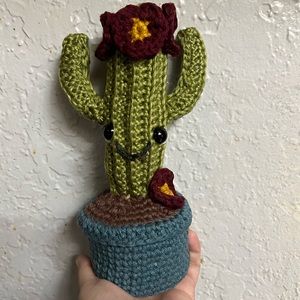 Crochet cactus